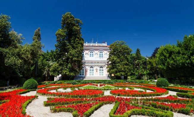 Villa Palma Opatija Buitenkant foto